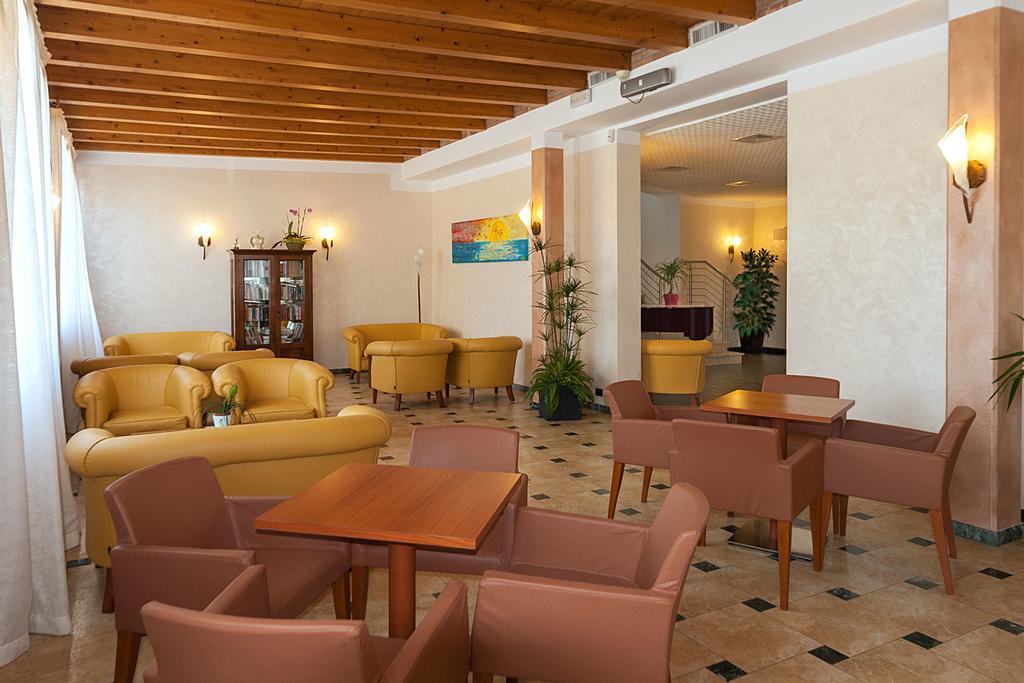 Regent'S Hotel Lido di Jesolo Eksteriør bilde
