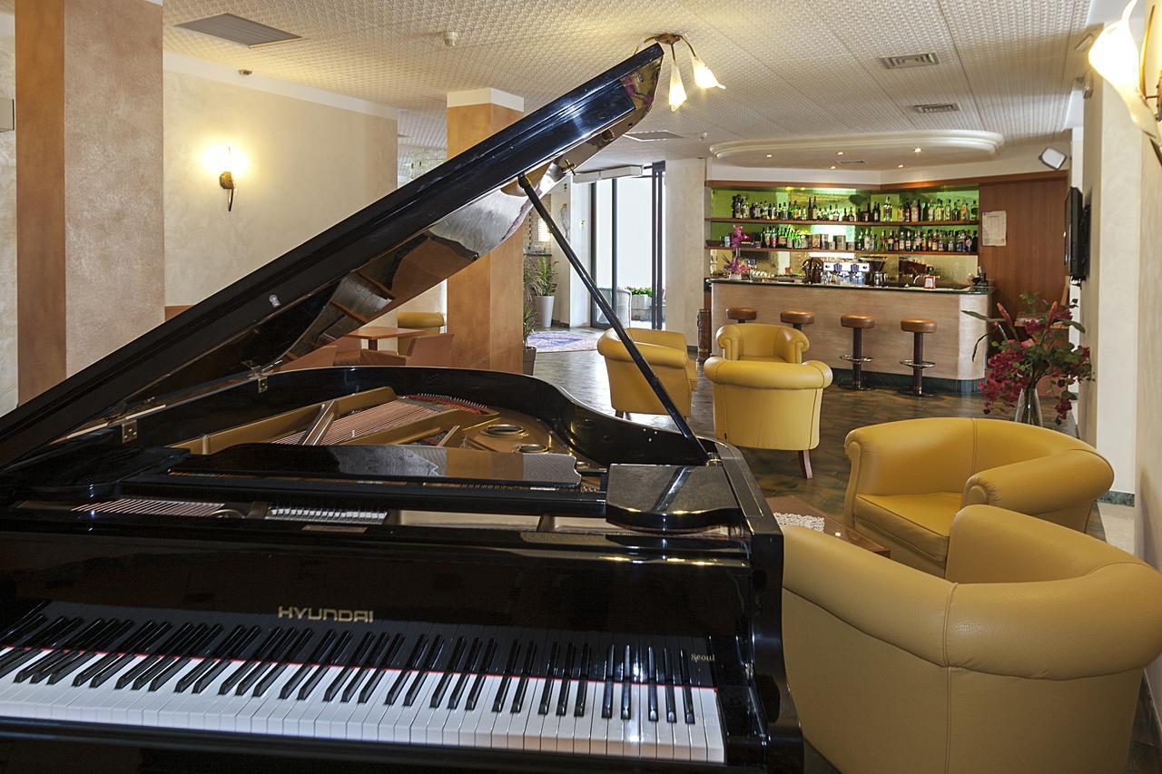 Regent'S Hotel Lido di Jesolo Eksteriør bilde